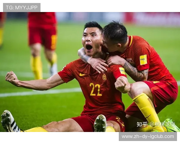 深度解析李必女足球教练身份与生涯背后故事全景全面探秘热议焦点